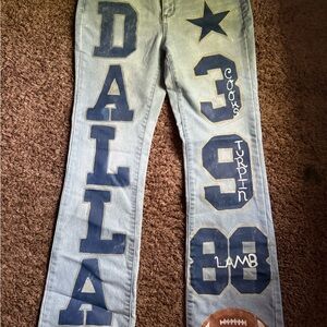 No Boundaries Light Blue Dallas Graphic Jeans